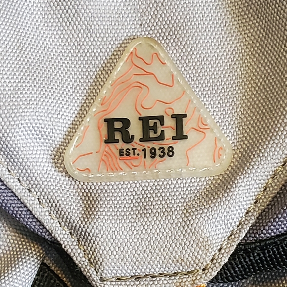 REI Comet Backpacking Hiking Backpack Torso Adjust 37L Hydration Compatible EUC - Picture 3 of 6